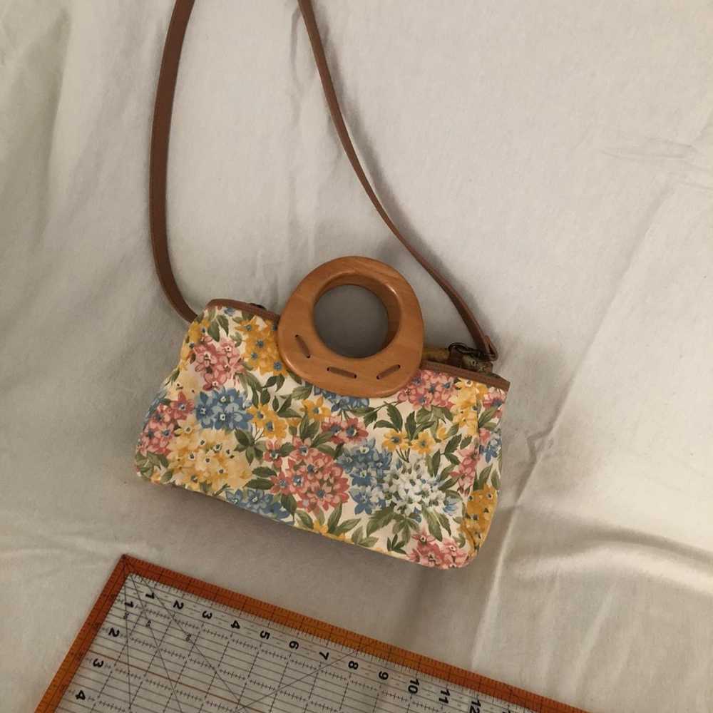 Vintage Floral Fossil Purse w Bamboo Hdl - image 5