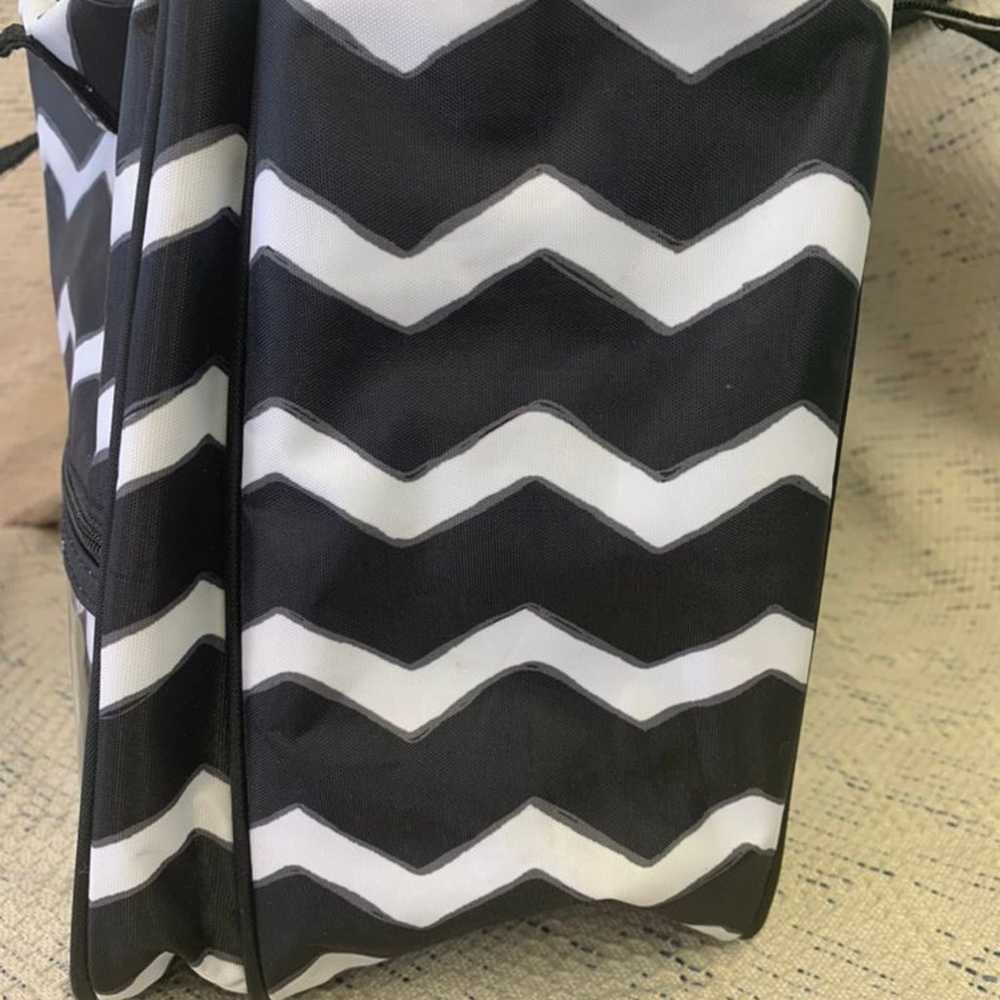 Thirty-One True Beauty Travel Cosmetic Bag CHEVRON - image 8