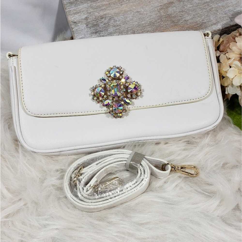 Charming Charlie Off White Rhinestone Clutch NWOT - image 5