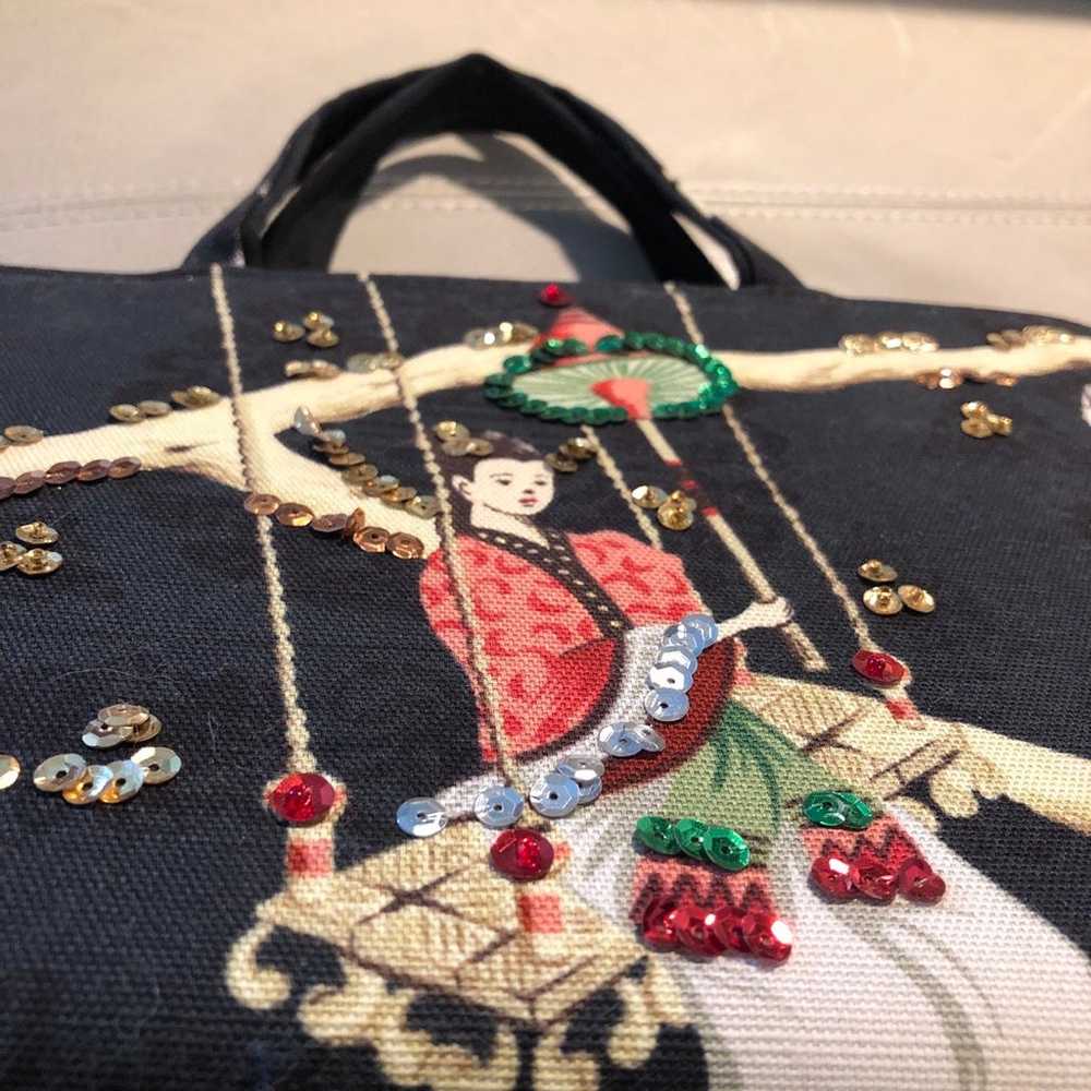 VINTAGE ORIENTAL ladies handbag - image 4