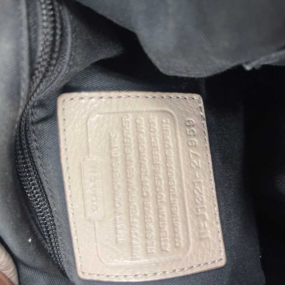 Vintage Y2K dooney and bourk signature leather tr… - image 6