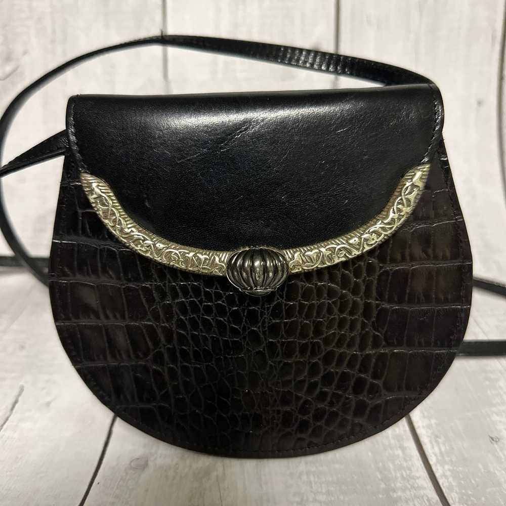 BRIGHTON Crossbody Purse Black Croc Leather Metal… - image 1