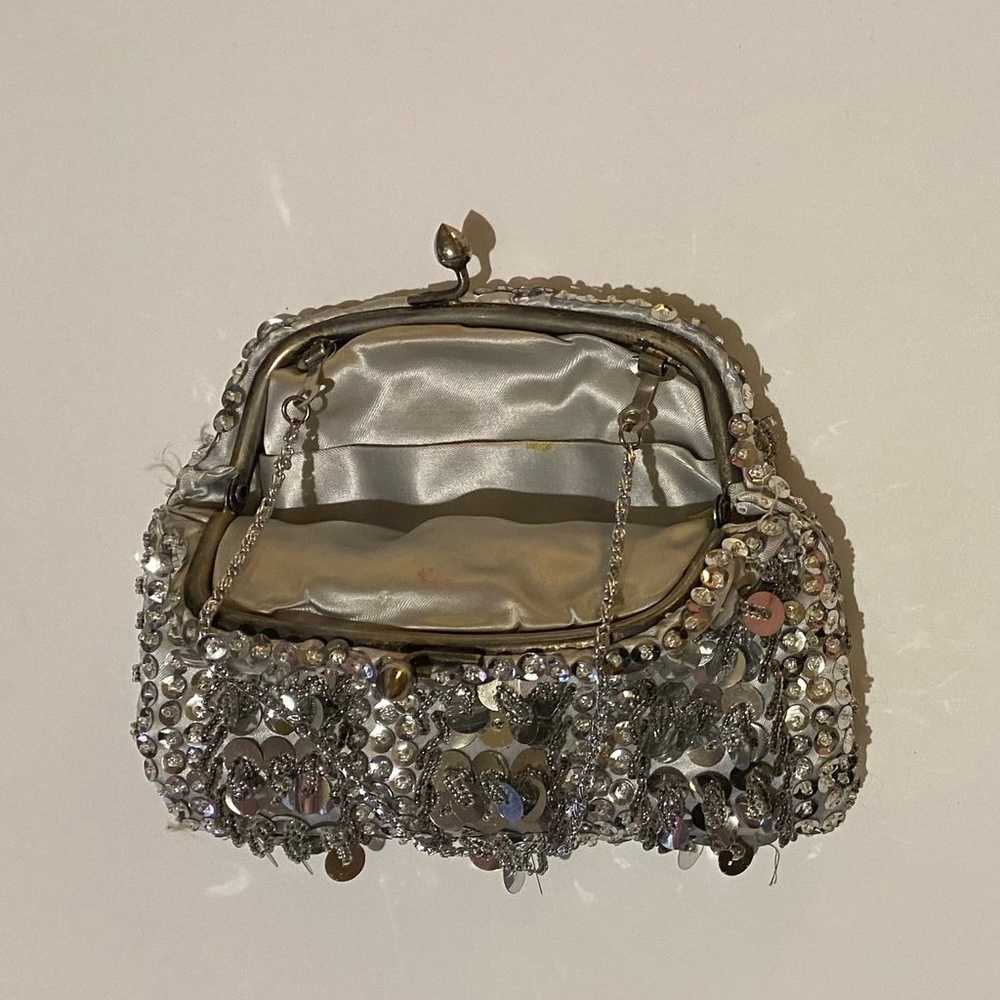 Vintage Handmade Silver Sequin Clutch Purse Chain… - image 3