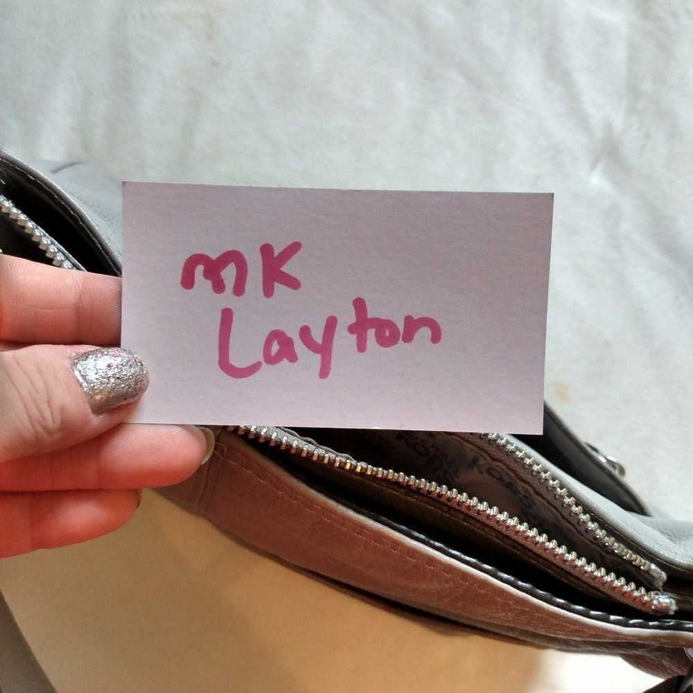 LIKE NEW Michael Kors Layton Hobo Shoulder Bag Gr… - image 3