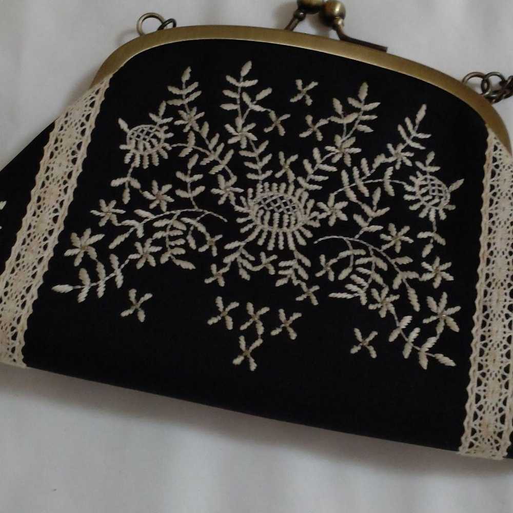 ANNASUI Anna Sui Party Bag Clasp Bag Pouch Embroi… - image 4