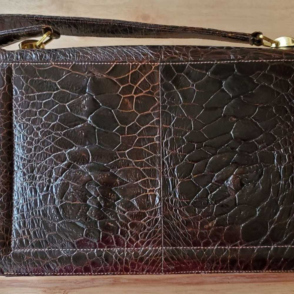 Genuine vintage alligator handbag - image 2