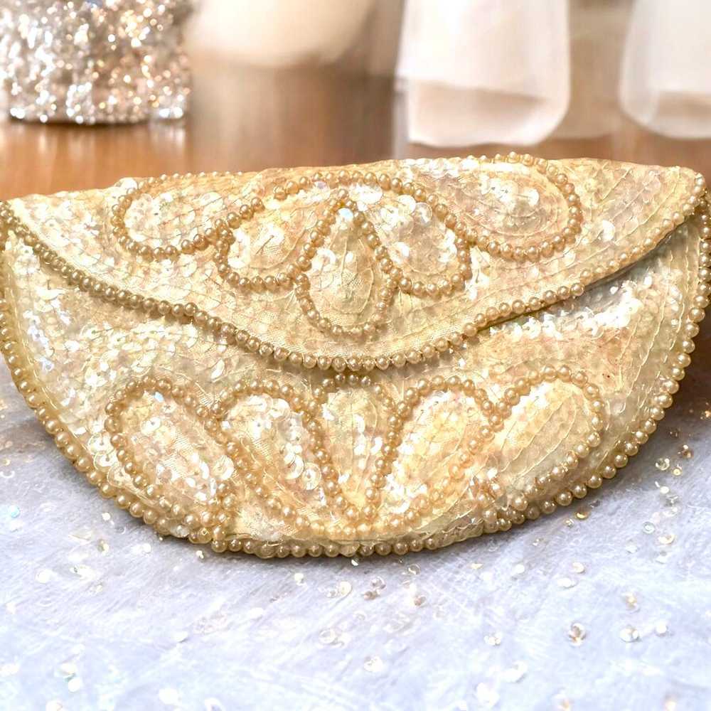 vintage beaded off white eye glass case flapper b… - image 1