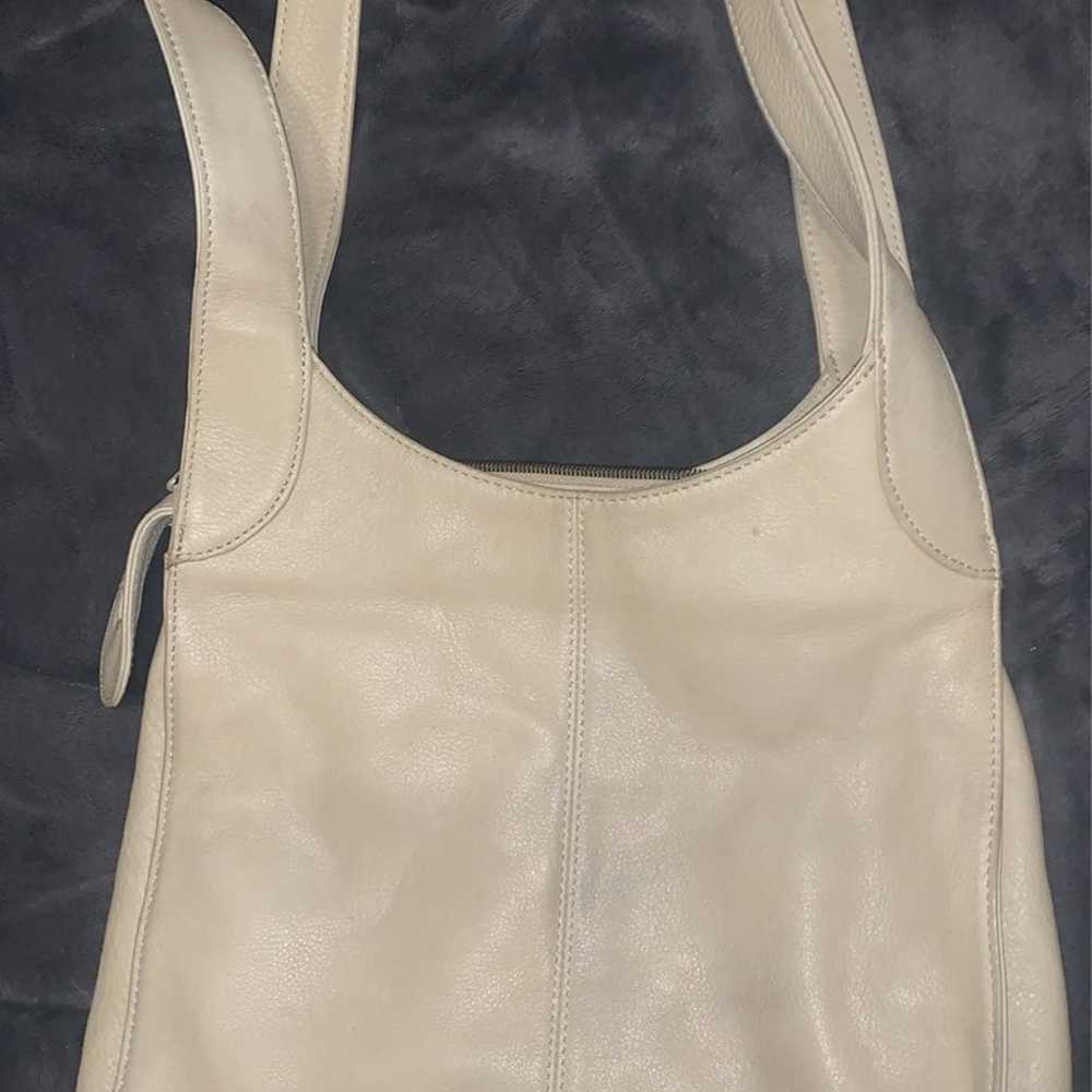 Vintage Fossil White Leather bag/purse - image 2