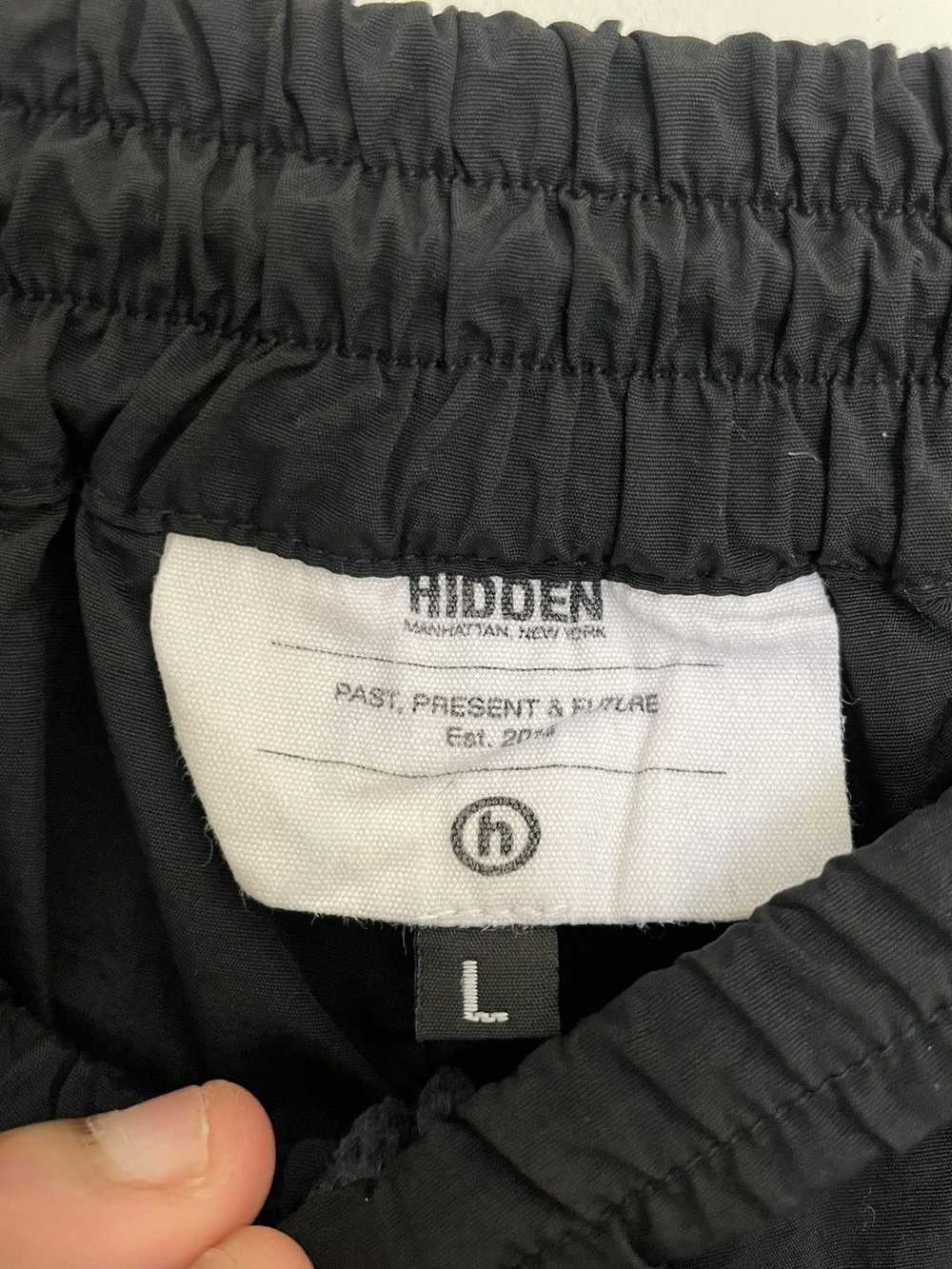 HIDDEN HIDDEN NY Shorts - image 2