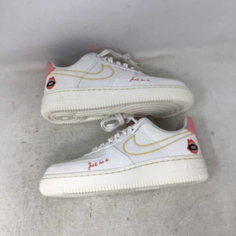 Nike Wmns Air Force 1 07 Peace - image 1