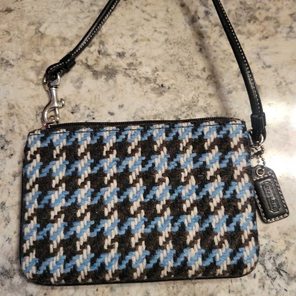 COACH Multicolor Fabric Signature Zipper Wristlet… - image 2