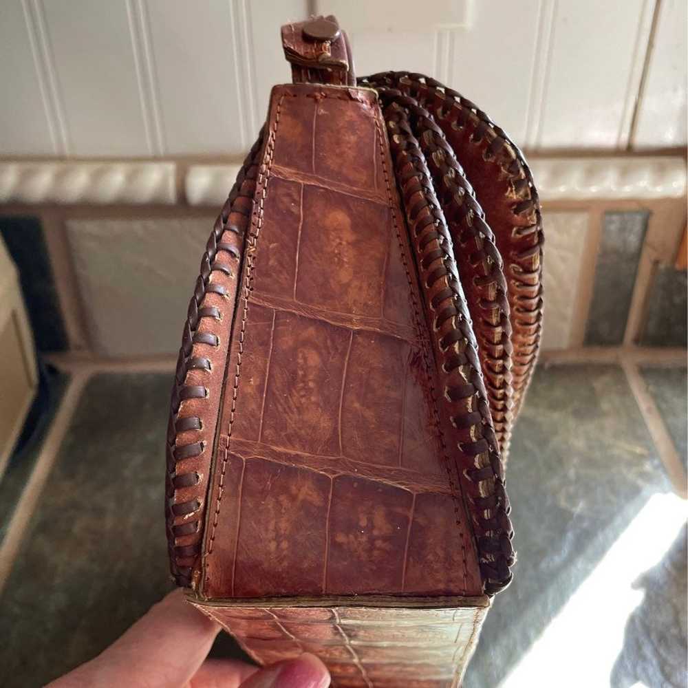 Vintage Genuine Alligator purse. 1950's or earlie… - image 5