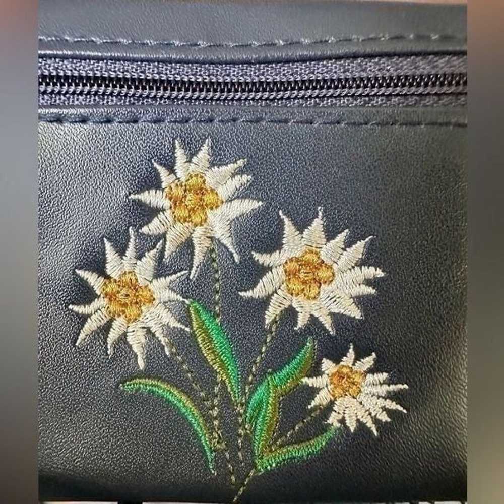 Daisy Coin Purse Wallet Waist Fanny Pack or Flowe… - image 3