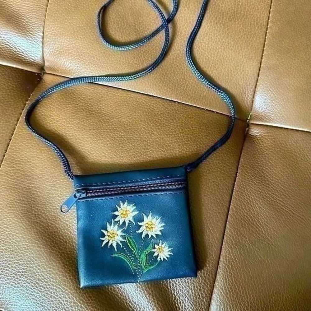 Daisy Coin Purse Wallet Waist Fanny Pack or Flowe… - image 7