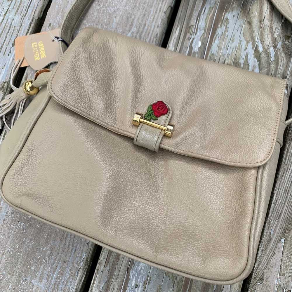 Vintage Toni leather purse with rose - image 2