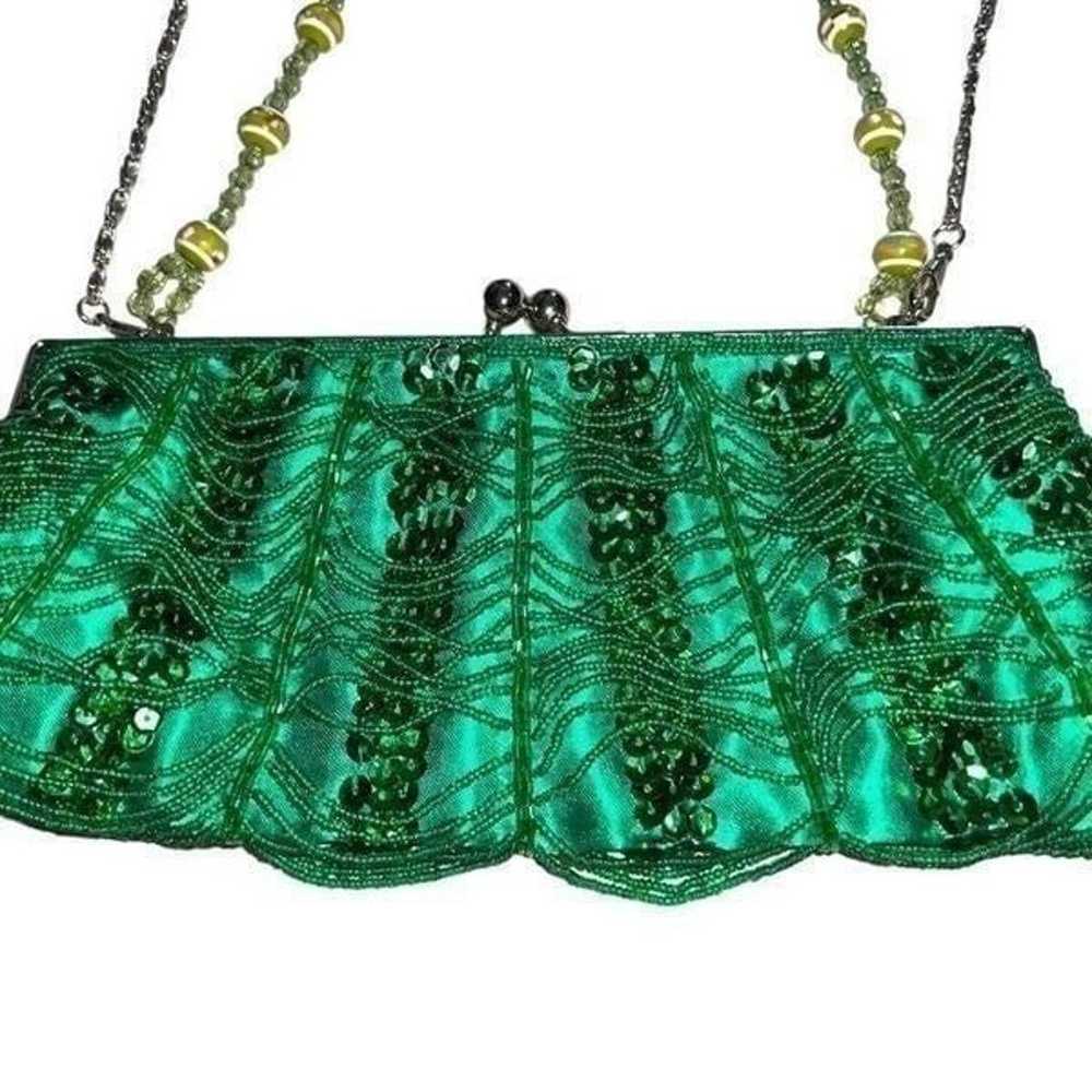 Vintage Beautiful green sequin and beaded silky e… - image 3