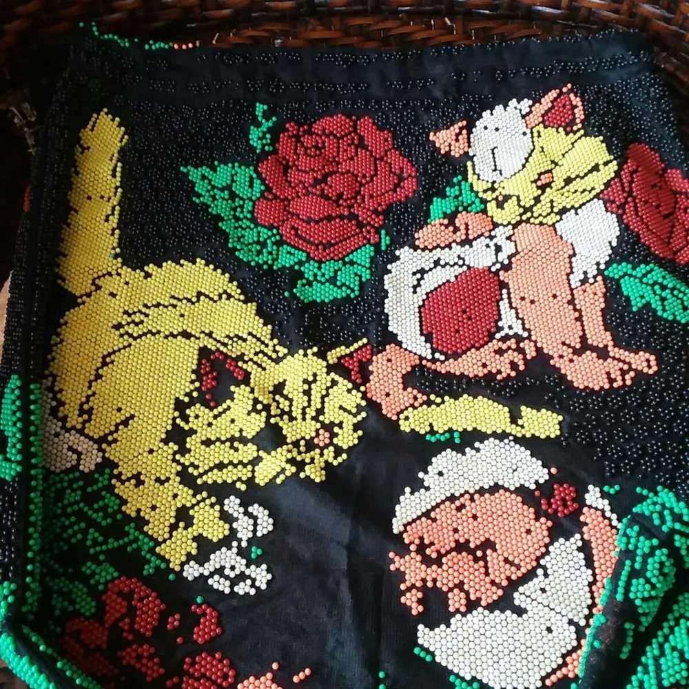 Vintage 1970s beaded Cat Bag - image 3