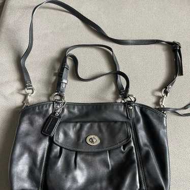 Coach Leather Vintage Shoulder Bag - image 1