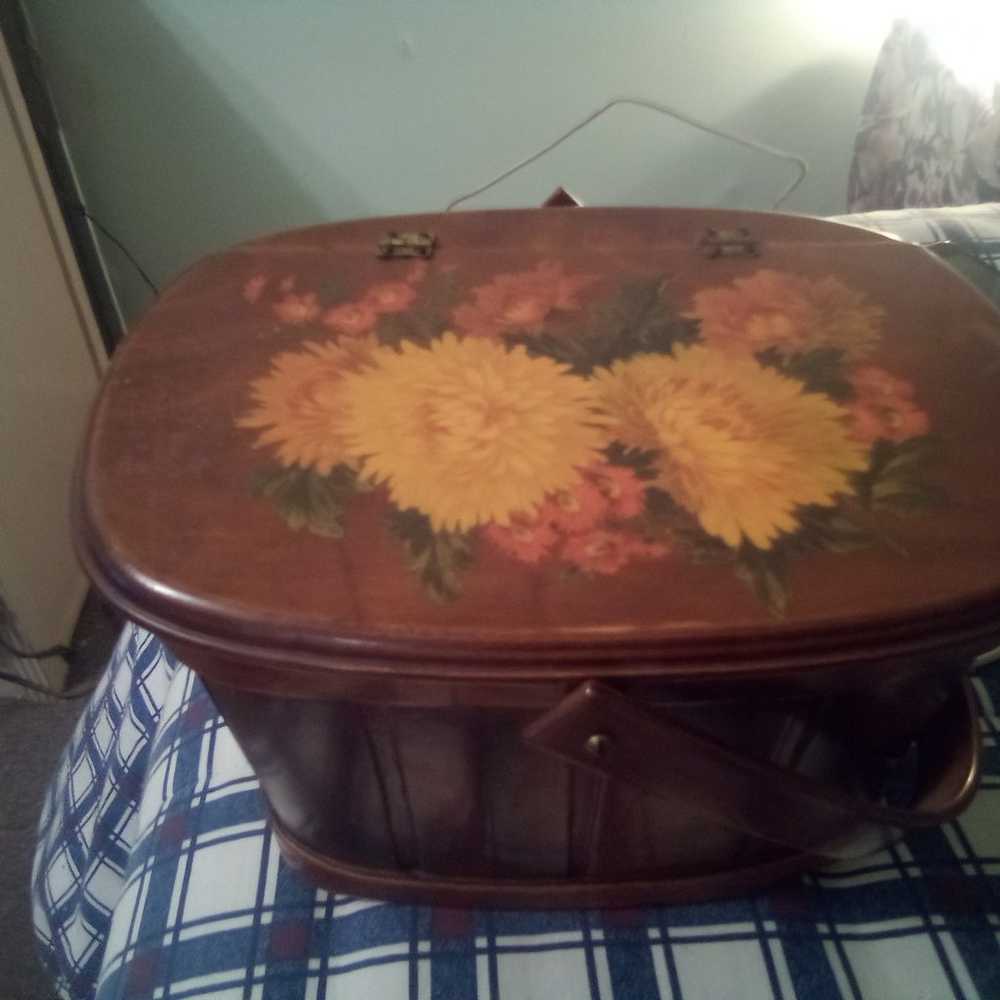 Vintage Box Purse Oak Split Floral - image 1