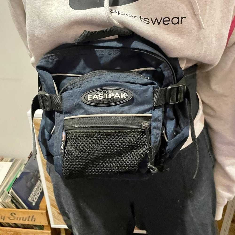 Vintage EASTPAK Waistpack MADE USA - image 2