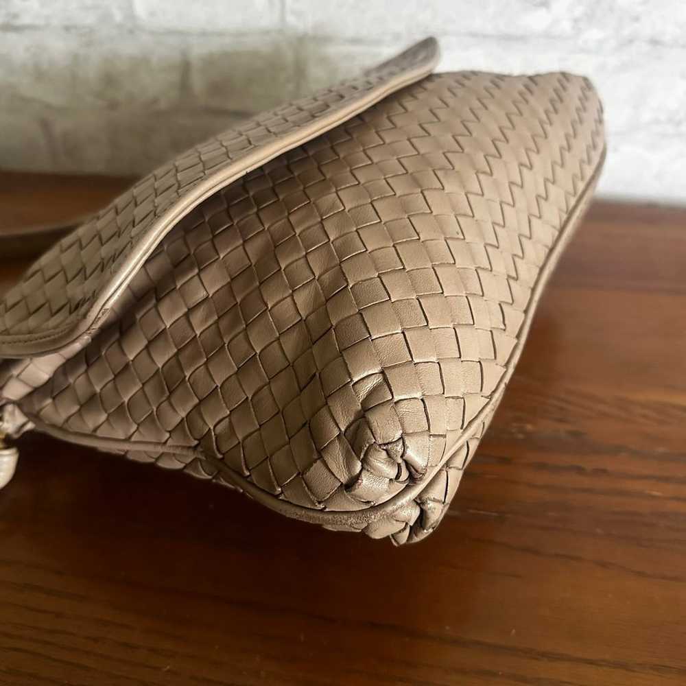 Vintage Meyers Taupe Mushroom Woven Leather Cross… - image 4