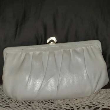 White Vintage Mardane USA Purse/ Clutch