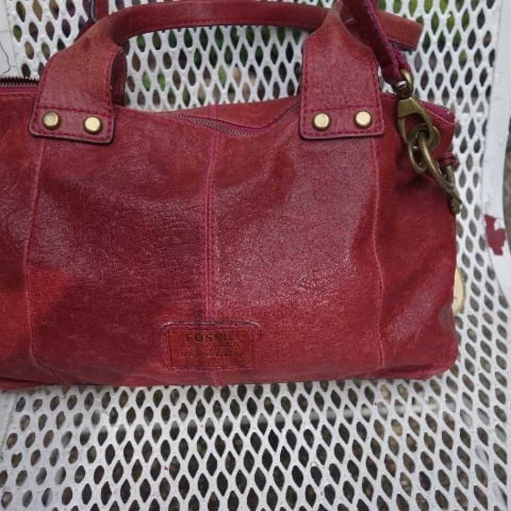 Holiday red! FOSSIL crossbody Vintage Red distres… - image 6