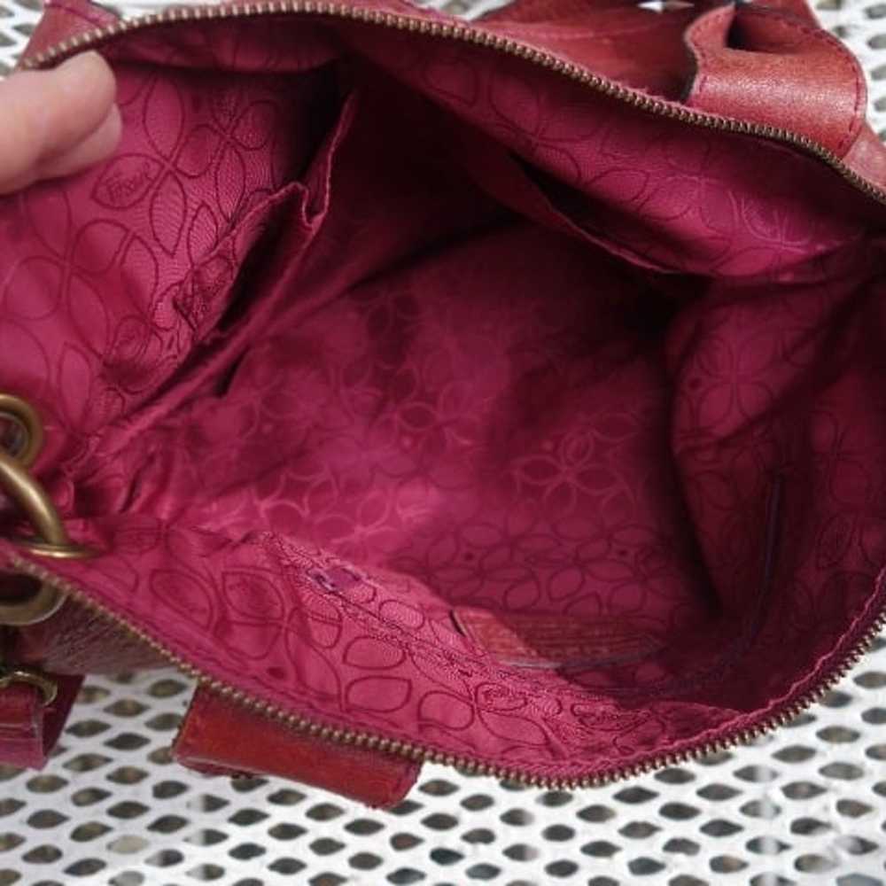 Holiday red! FOSSIL crossbody Vintage Red distres… - image 9