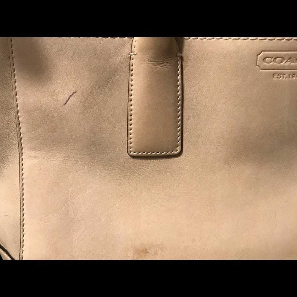 Vintage Coach Hamptons Madeline Medium Leather To… - image 9