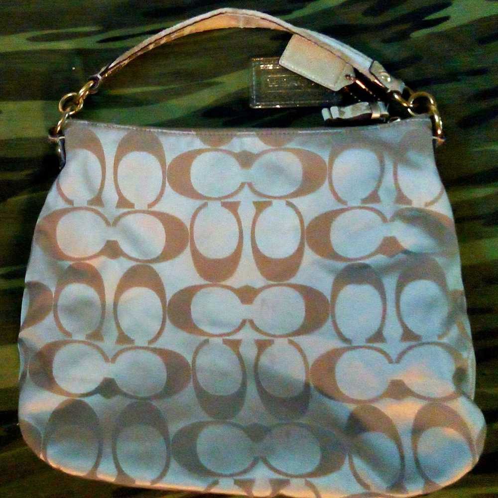 Signature Poppy Daisy Coach Purse - image 2