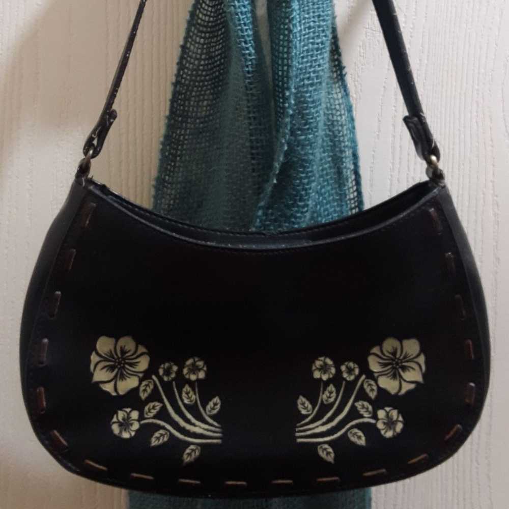 Vintage Leather Purse with Flower Detail - image 1