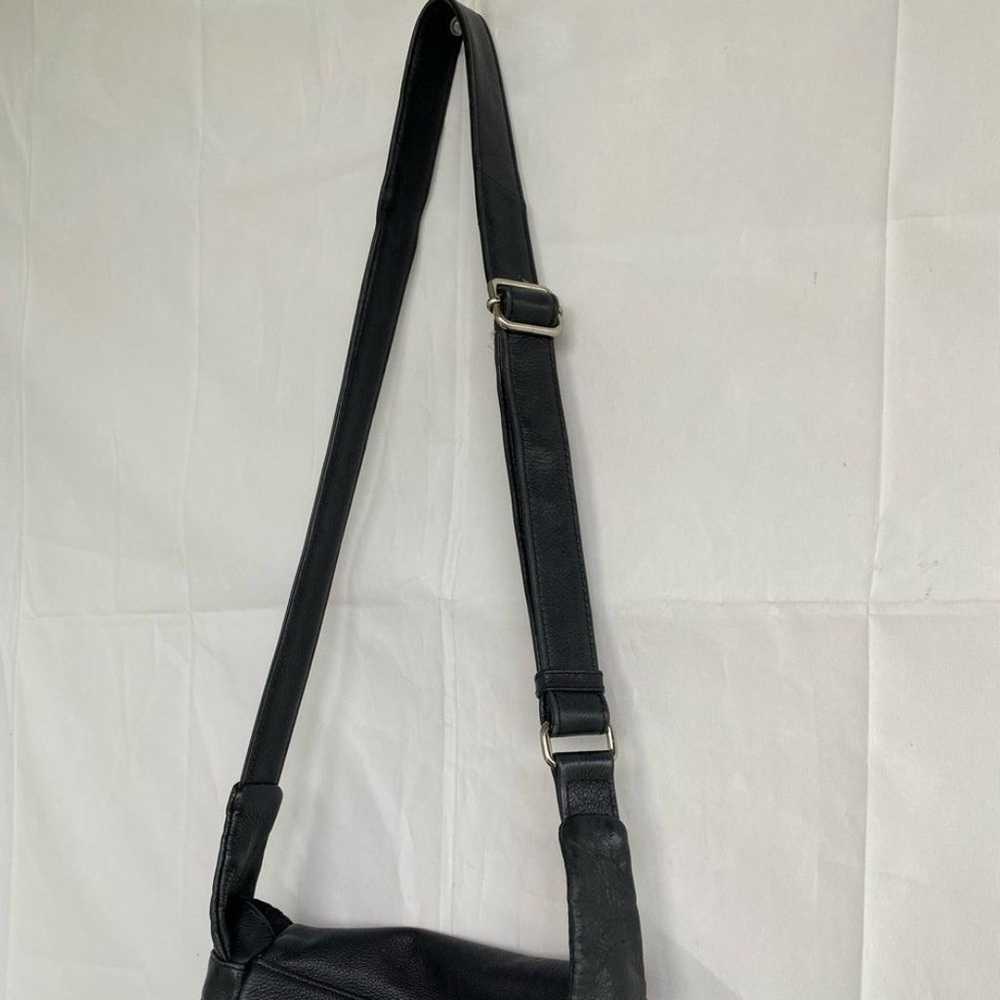 Wilson’s Leather Vintage square Crossbody bag - image 6