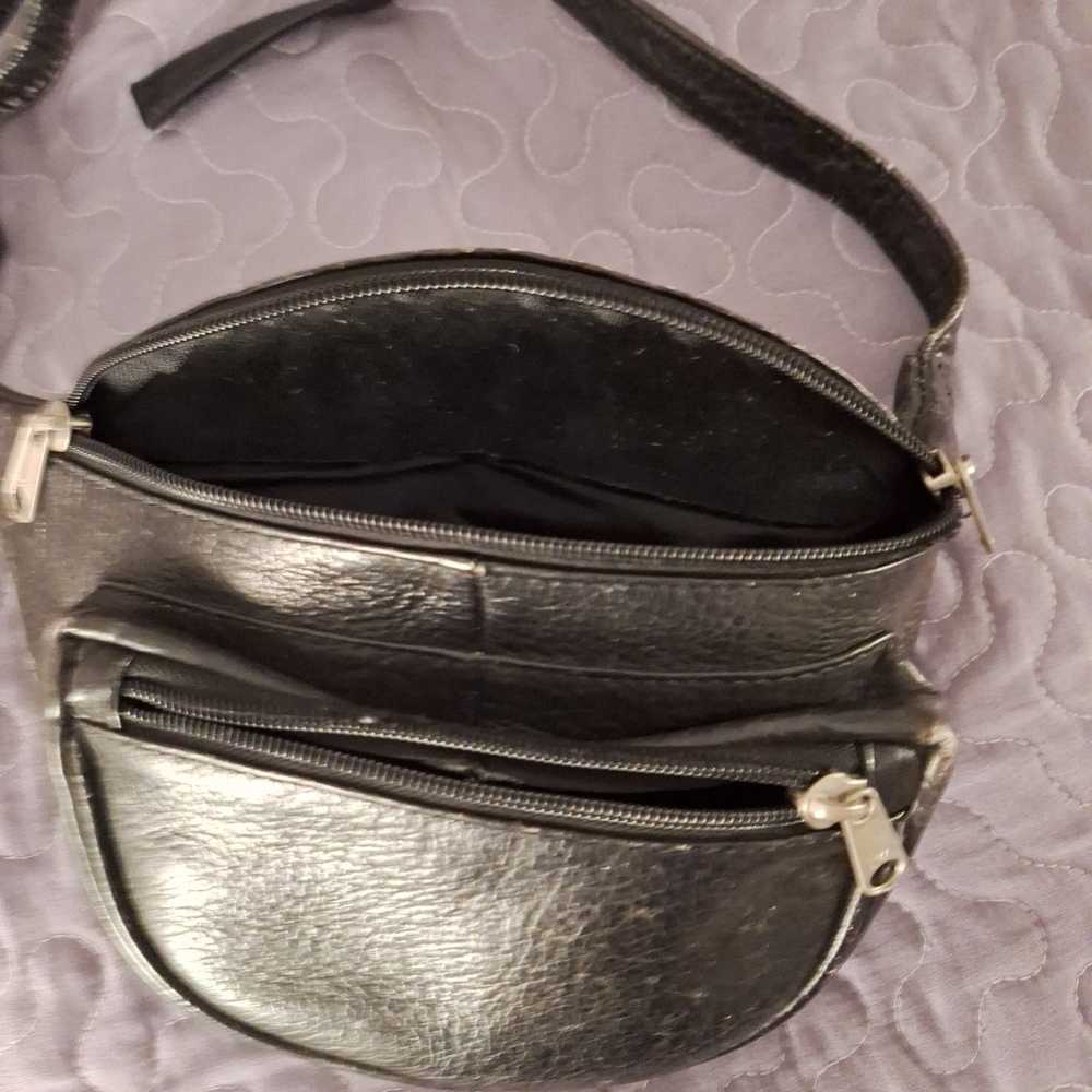 Vintage black  leather fanny pak - image 4