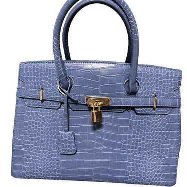 Crocodile-embossed metal hardware belt handbag. - image 1