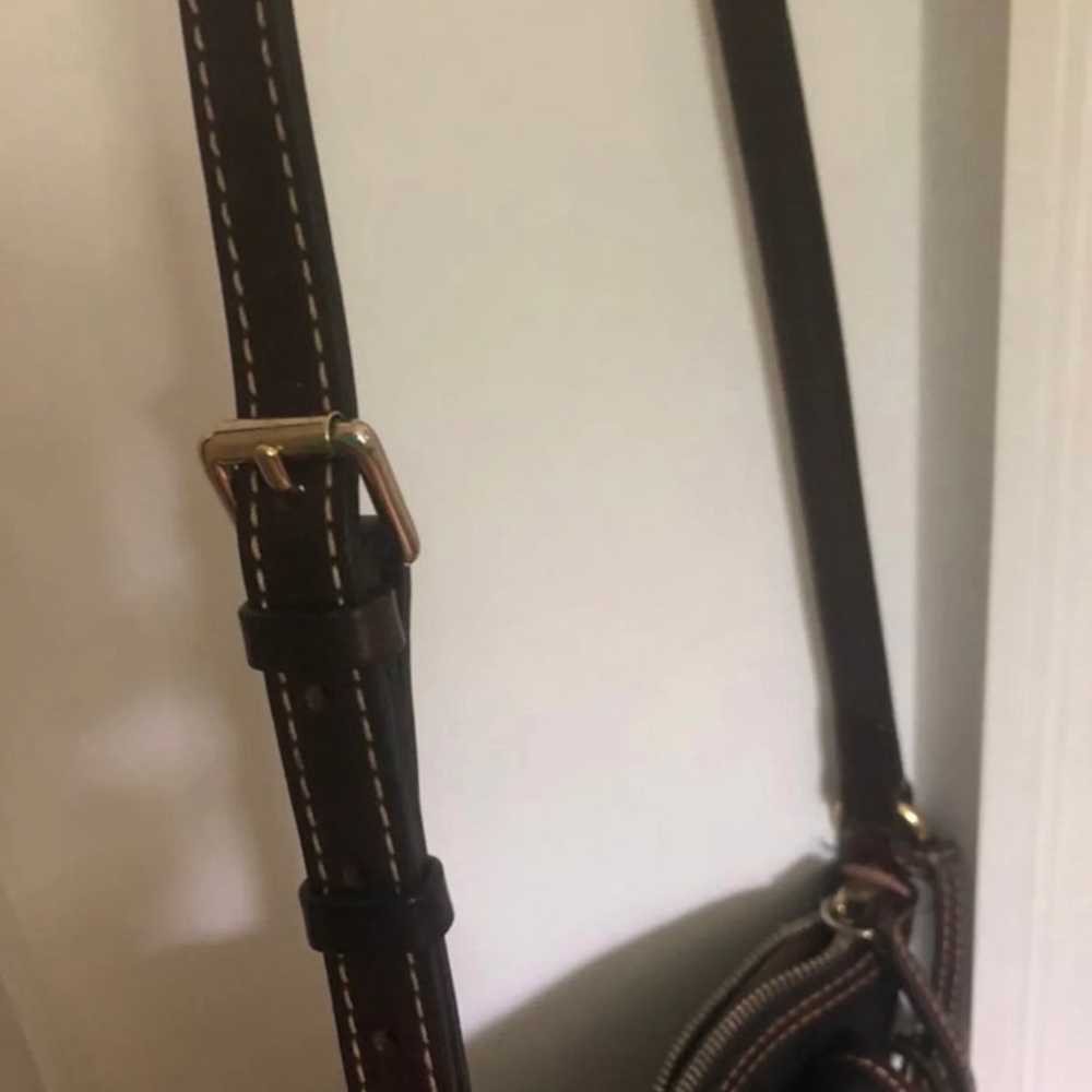 Vintage Dooney and Bourke smooth leather crossbody - image 3