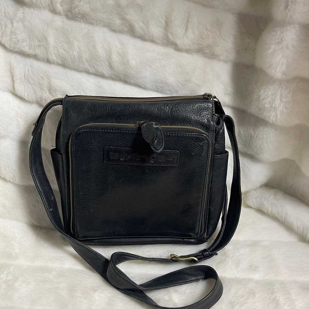 Fossil vintage black leather crossbody bag with a… - image 3