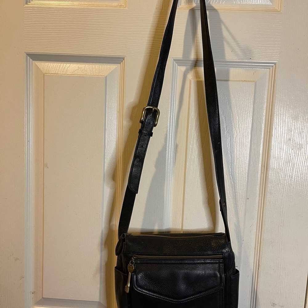 Fossil vintage black leather crossbody bag with a… - image 4