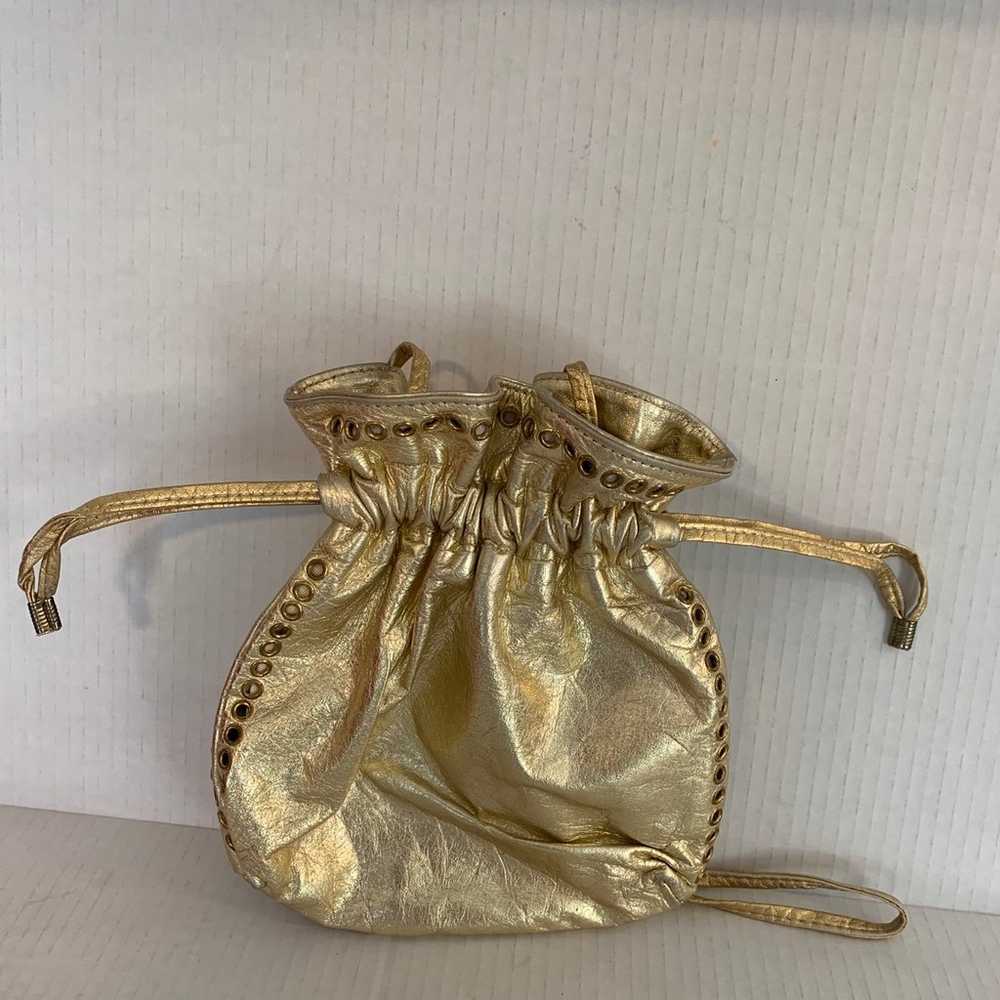 Vintage women’s metallic gold leather drawstring … - image 1