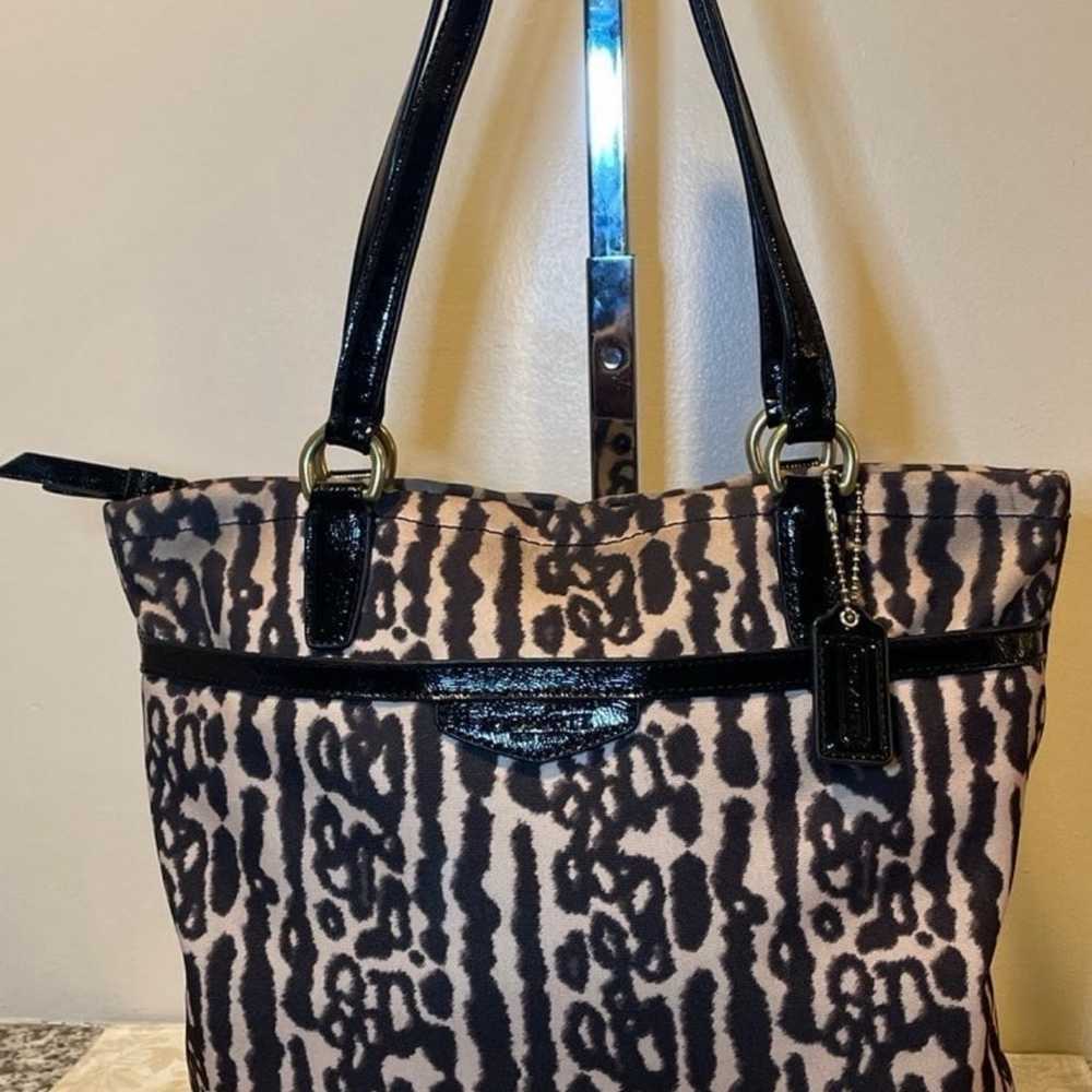 Pre-Loved COACH OCELOT LEOPARD ANIMAL PRINT TOTE … - image 9