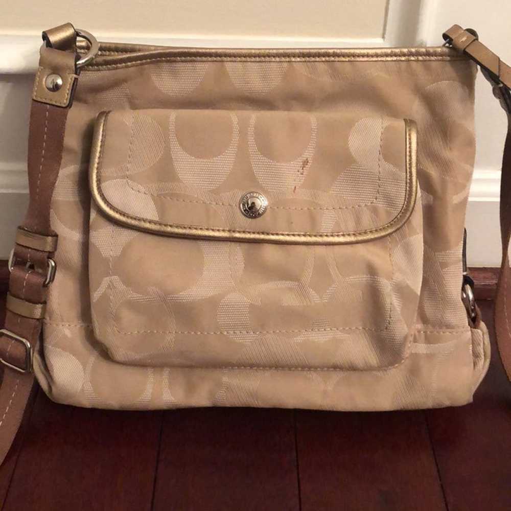 Coach Crossbody shoulder bag purse handbag beige … - image 3