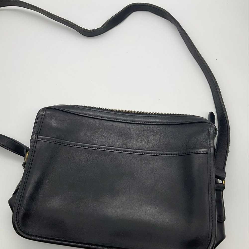 COACH VINTAGE LEATHER CROSSBODY BAG - image 10