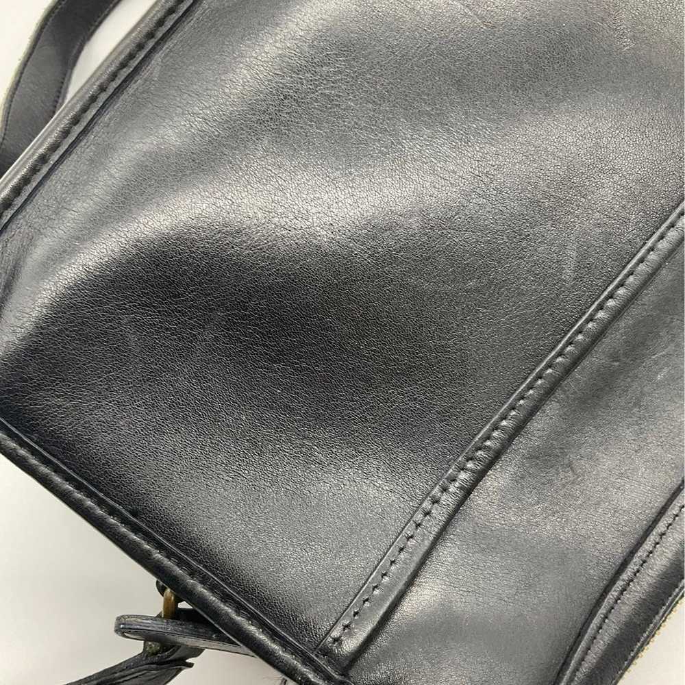 COACH VINTAGE LEATHER CROSSBODY BAG - image 6