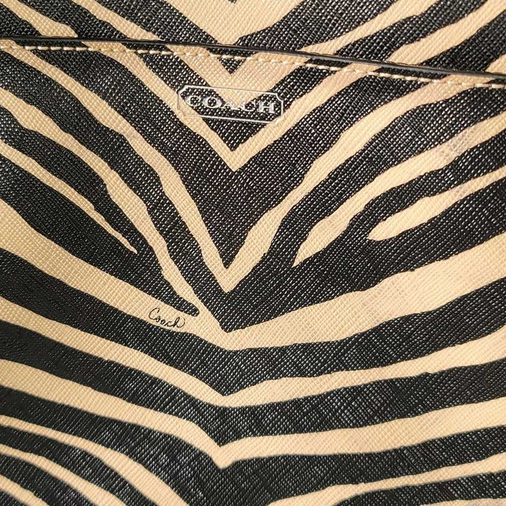 Vintage COACH crossbody zebra animal print - image 4