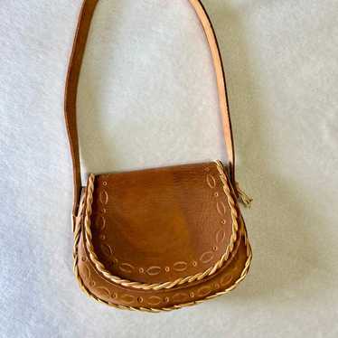 Vintage tooled leather shoulder bag - image 1