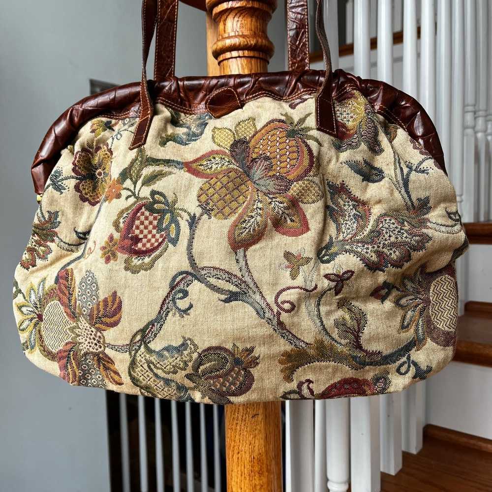 Vtg Furla Floral Tapestry and Leather Shoulder Bag - image 4