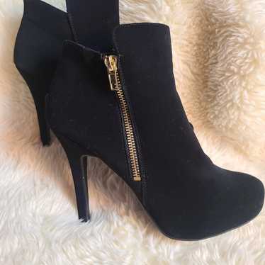 Black Suede Beautiful Madeline Stuart Gold Zipper… - image 1