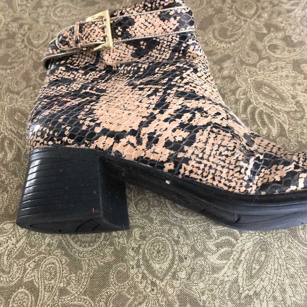 Vintage Snakeskin ankle boots - image 2