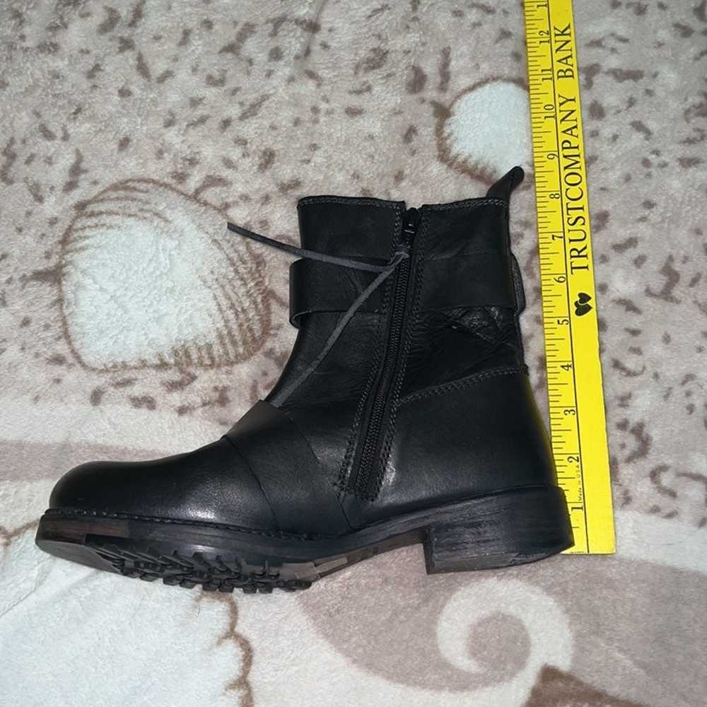 NWOT black women's leather Moto boots - image 8