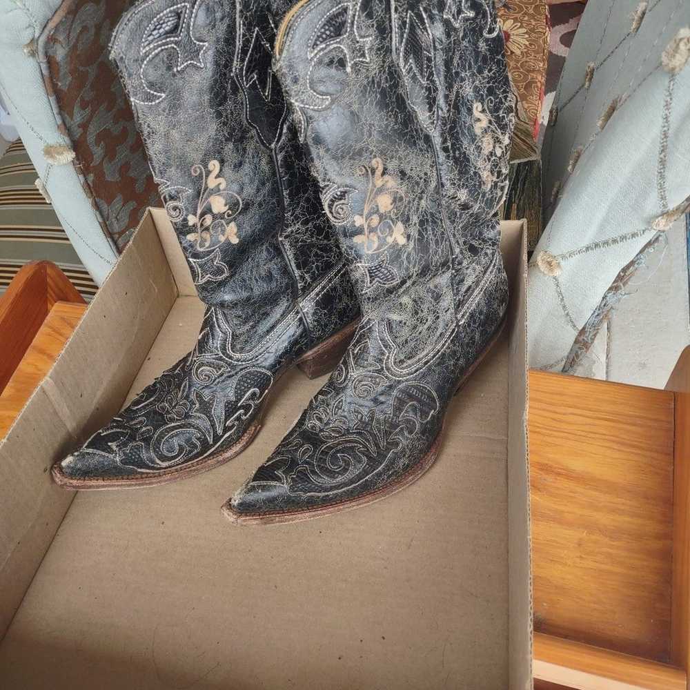 Corral vintage women's cowboy Boots - image 1