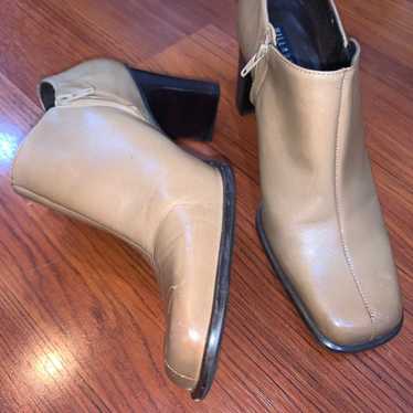 Hillard & Hanson Tan Leather Ankle Booties Vintag… - image 1